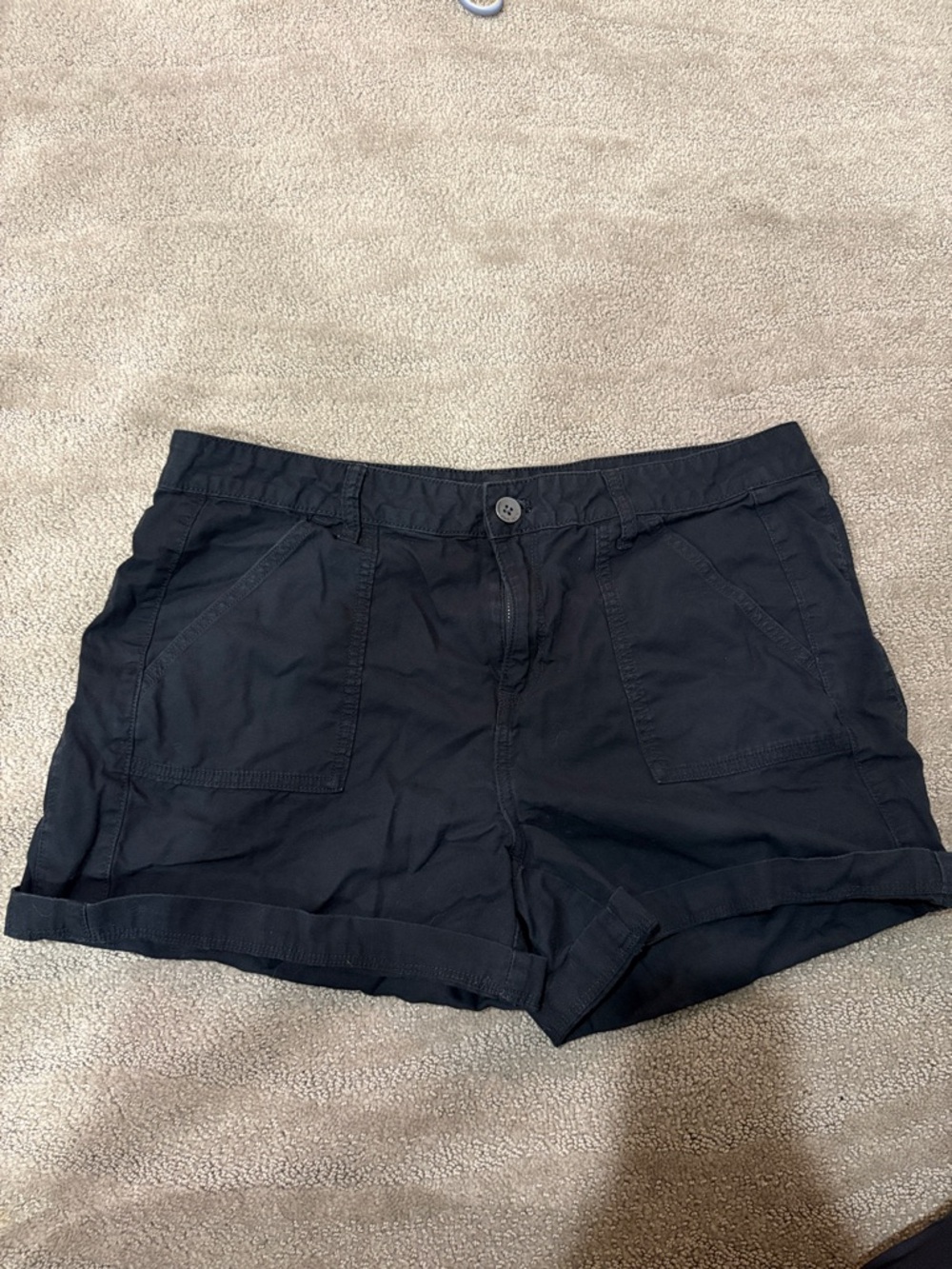 Women's Calvin Klein Jenas Black Casual Roll-Hem Shorts size 12